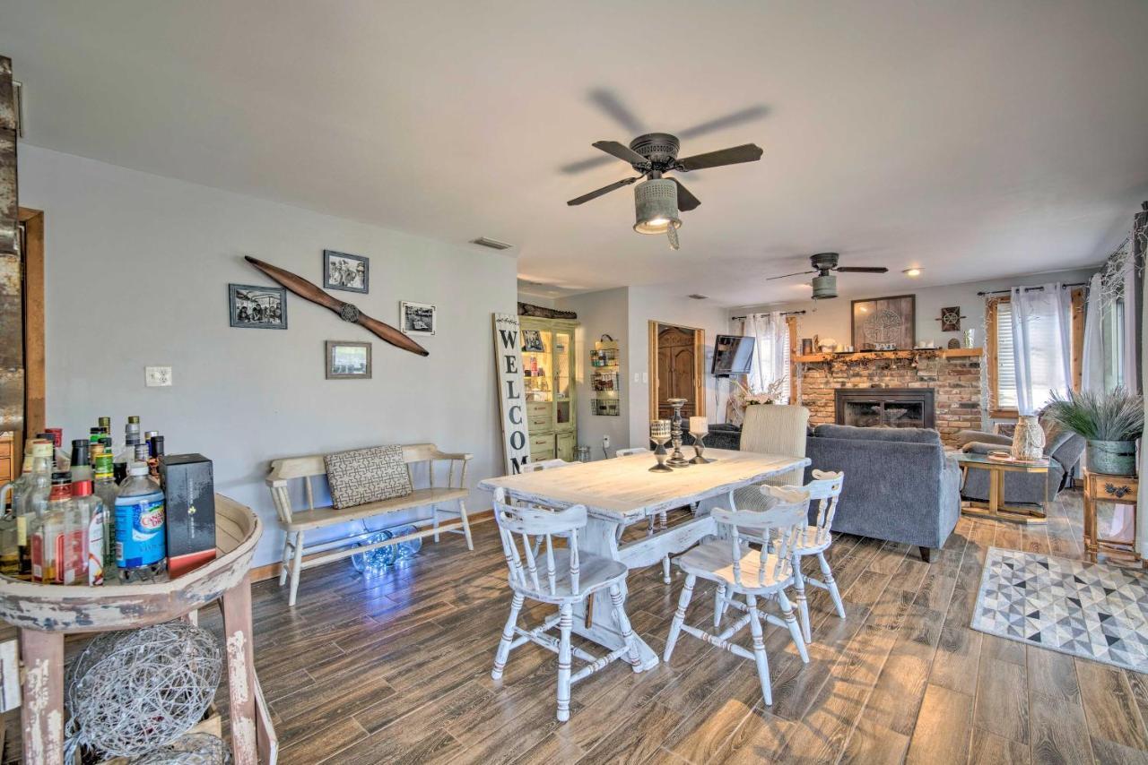 Unplugged Withlacoochee Riverfront Retreat! ブッシュネル  エクステリア 写真