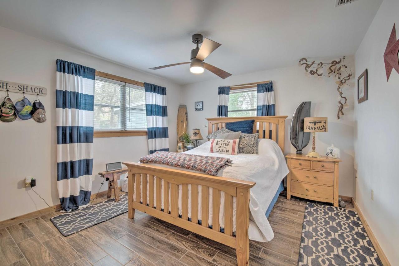 Unplugged Withlacoochee Riverfront Retreat! ブッシュネル  エクステリア 写真
