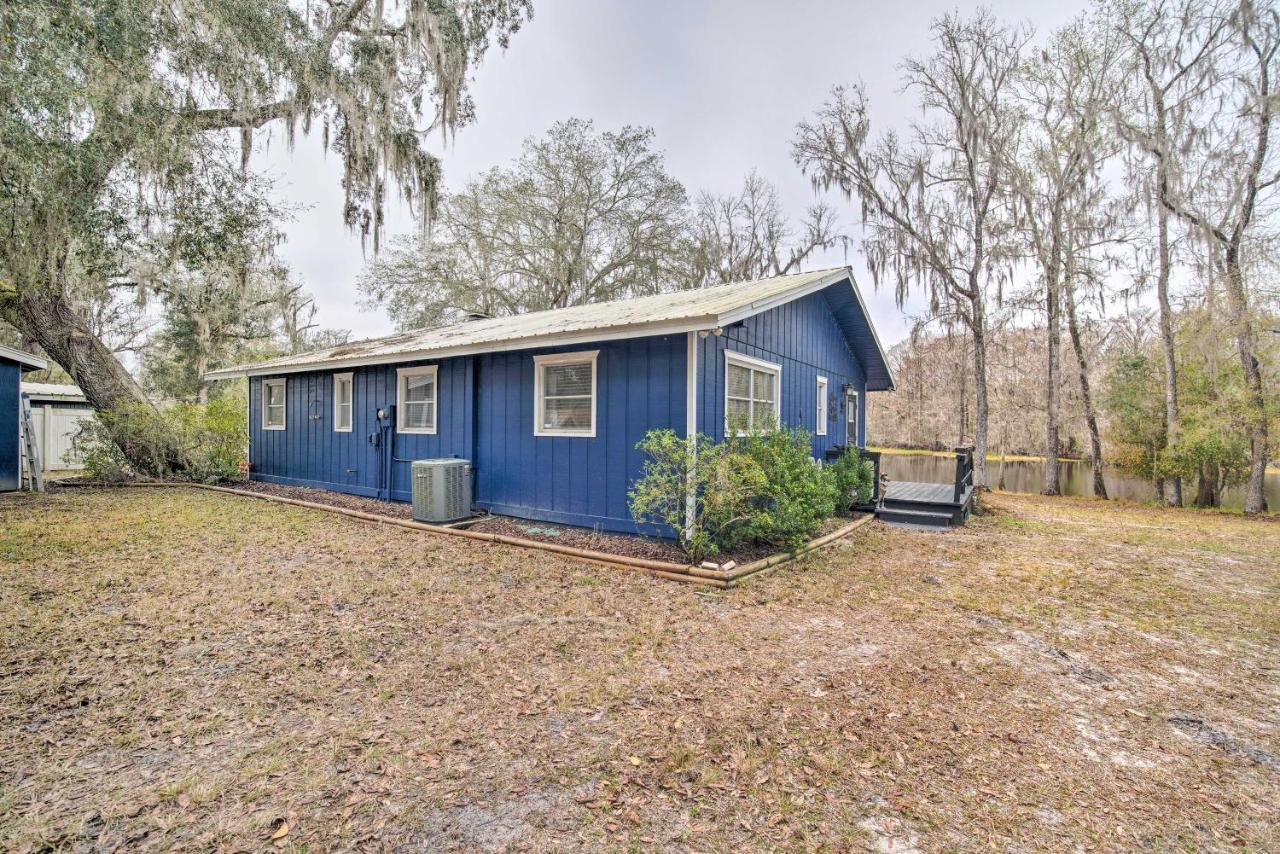 Unplugged Withlacoochee Riverfront Retreat! ブッシュネル  エクステリア 写真