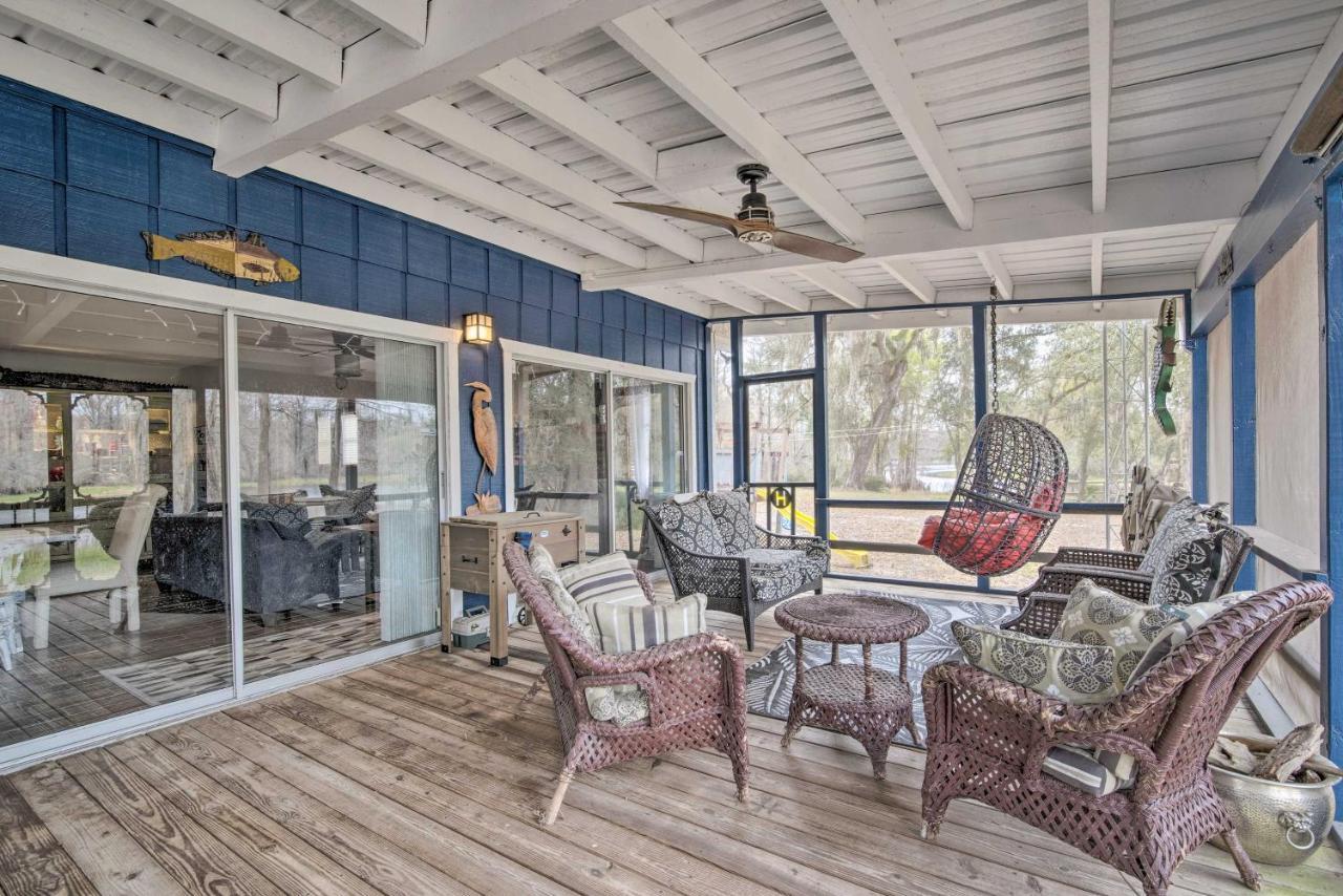 Unplugged Withlacoochee Riverfront Retreat! ブッシュネル  エクステリア 写真